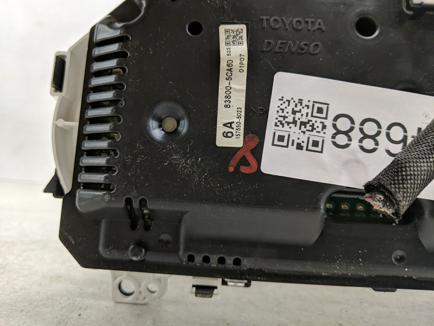 2011-2012 Toyota Yaris Instrument Cluster Speedometer Gauges P/N:157550-5023 83800-5CA60 Fits Fits 2011 2012 OEM Used Auto P