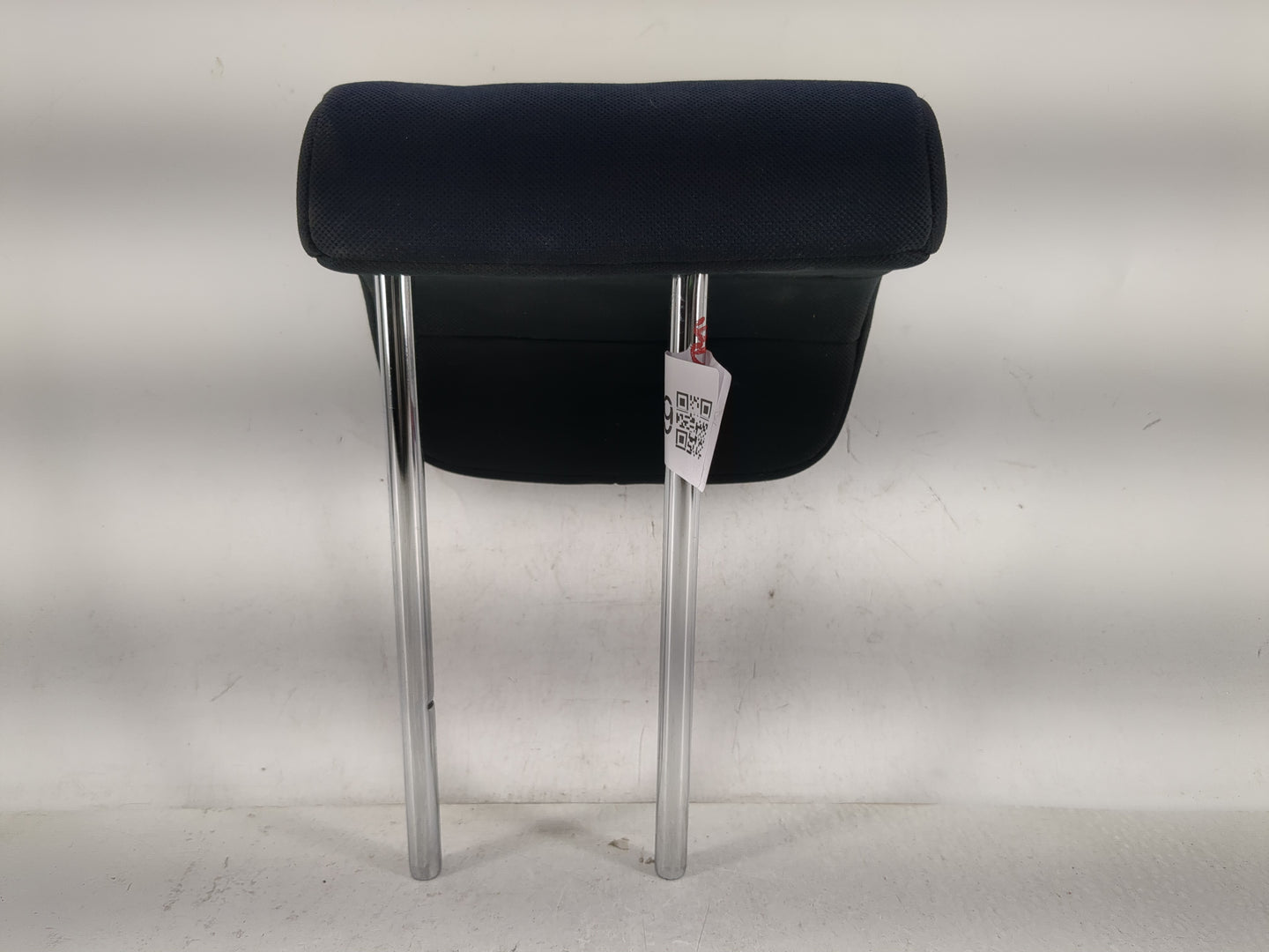 2012 Toyota Yaris Headrest Head Rest Rear Center Seat Fits OEM Used Auto Parts - Oemusedautoparts1.com