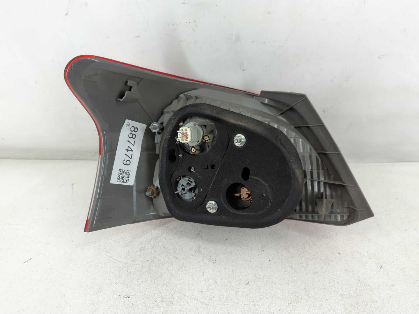 2007-2012 Toyota Yaris Tail Light Assembly Passenger Right OEM Fits Fits 2007 2008 2009 2010 2011 2012 OEM Used Auto Parts -