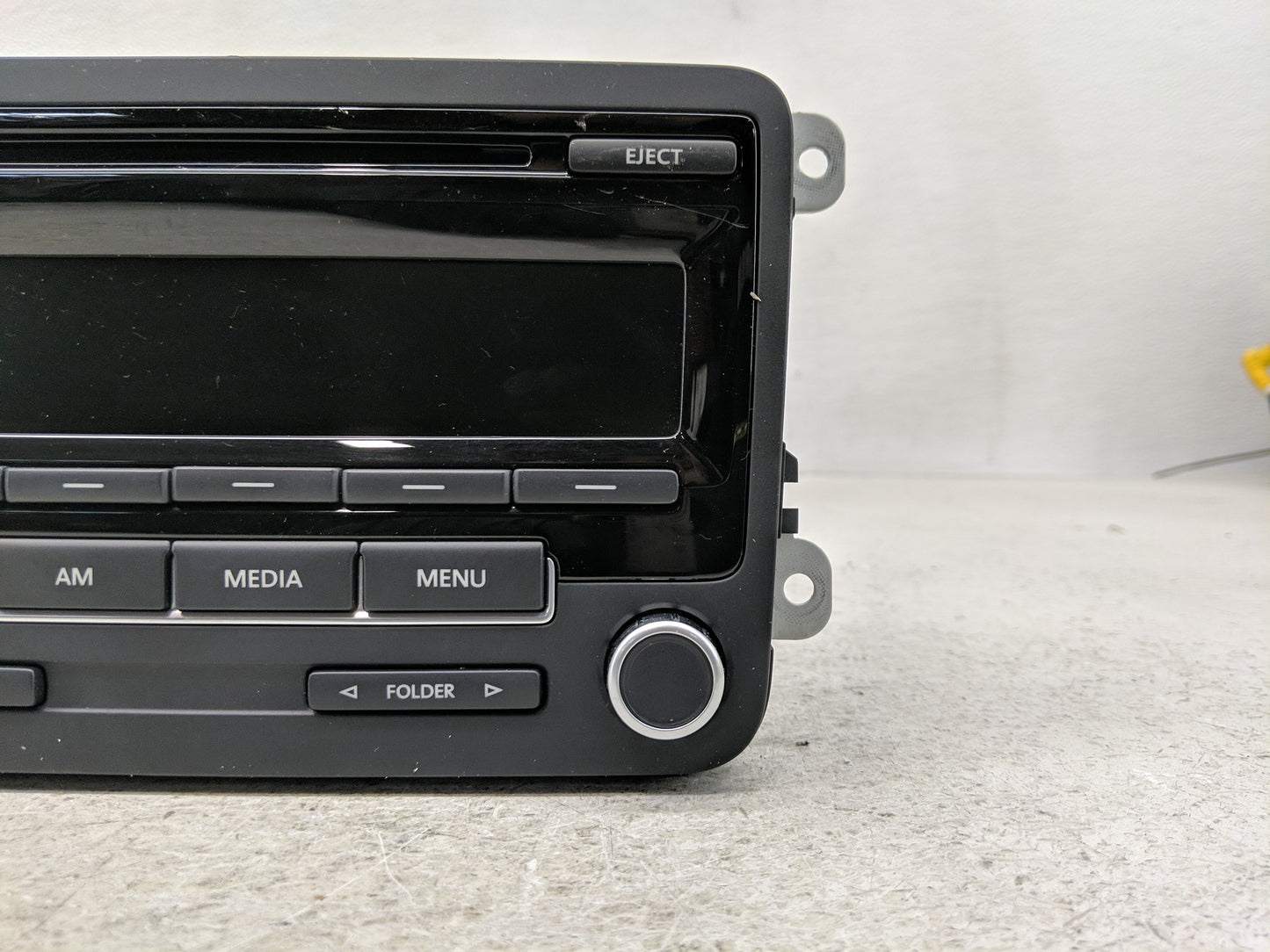 2012-2016 Volkswagen Beetle Radio AM FM Cd Player Receiver Replacement P/N:28305128 1K0035164D Fits OEM Used Auto Parts - Oe