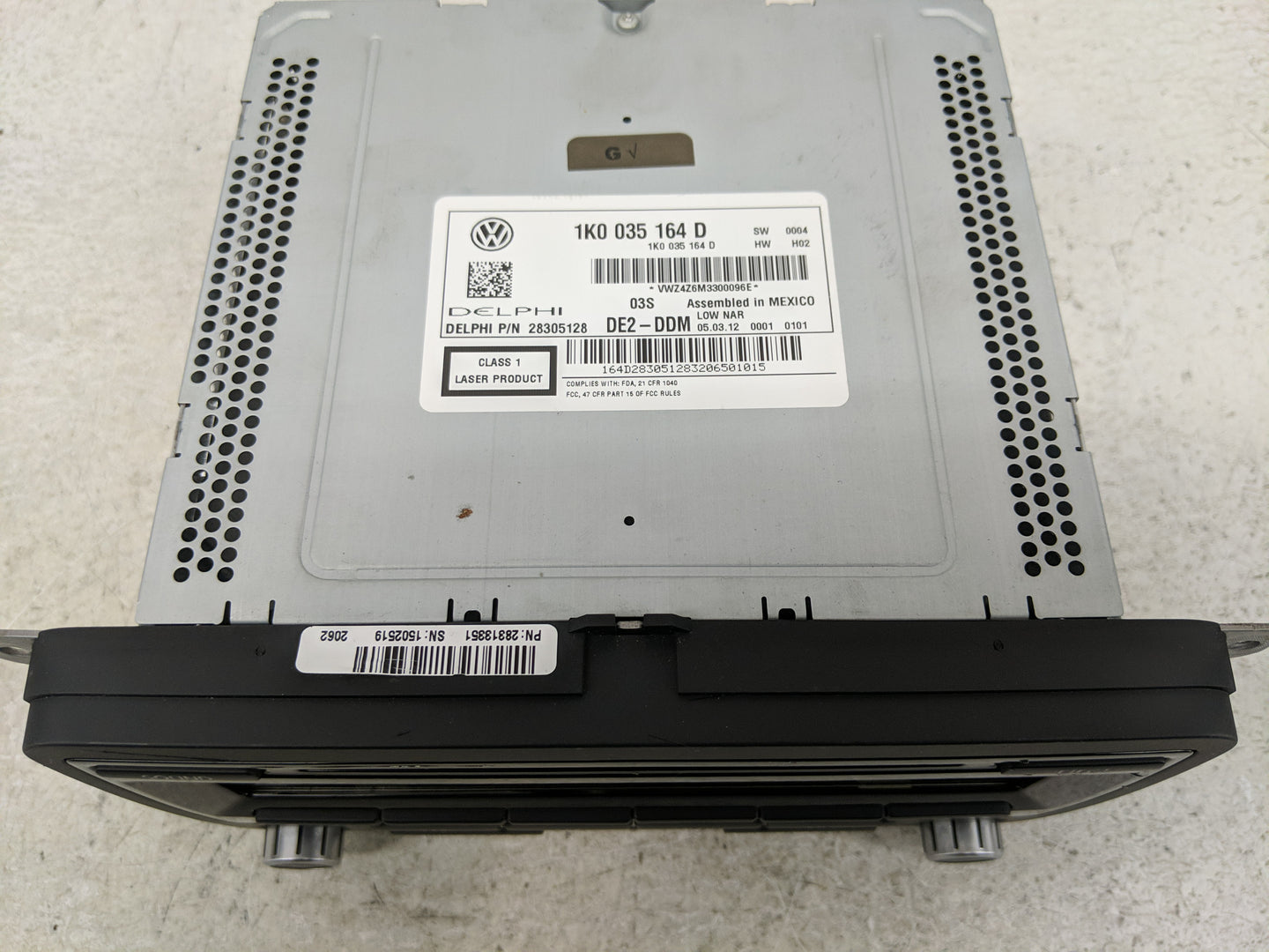 2012-2016 Volkswagen Beetle Radio AM FM Cd Player Receiver Replacement P/N:28305128 1K0035164D Fits OEM Used Auto Parts - Oe
