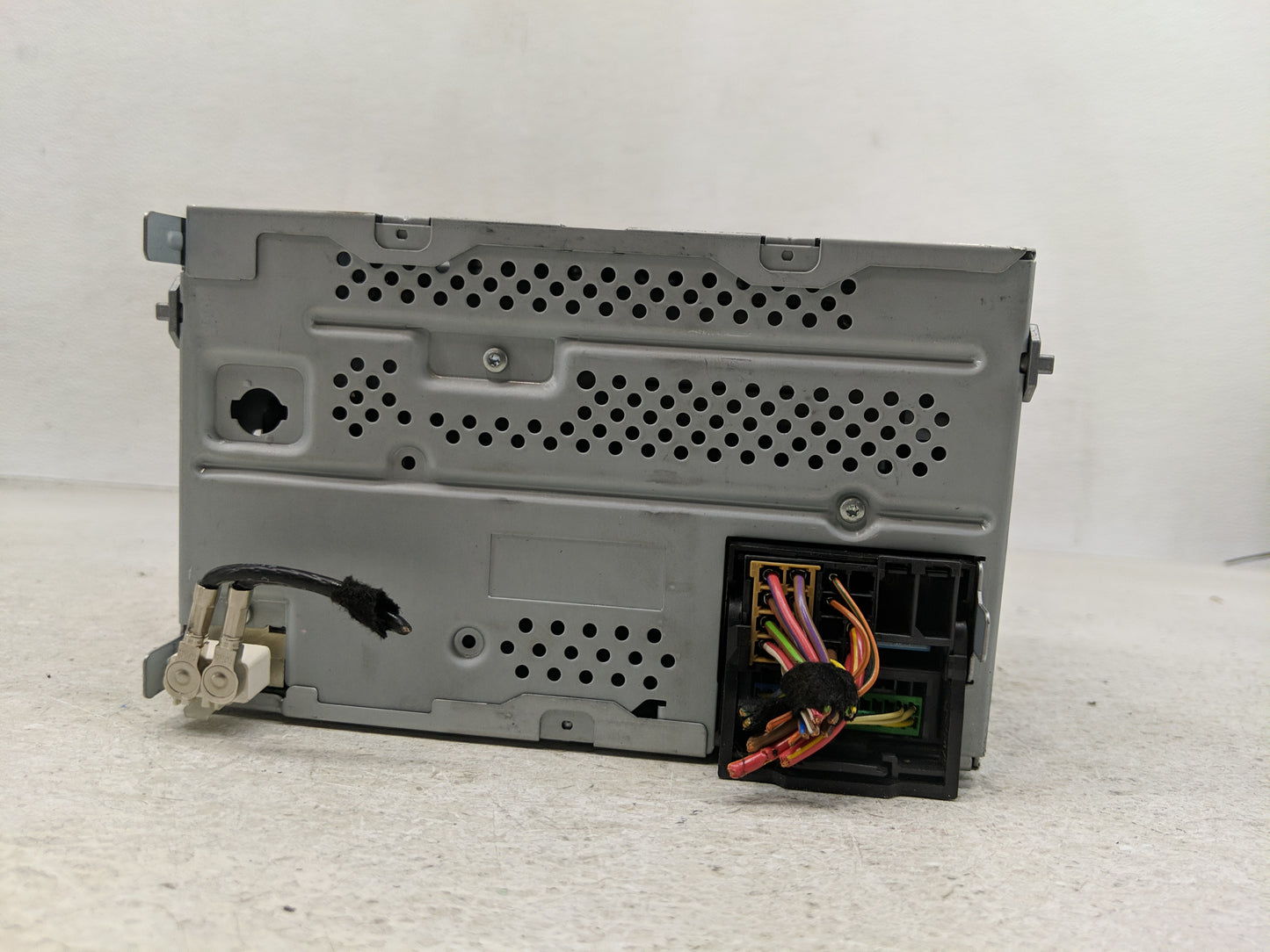 2012-2016 Volkswagen Beetle Radio AM FM Cd Player Receiver Replacement P/N:28305128 1K0035164D Fits OEM Used Auto Parts - Oe