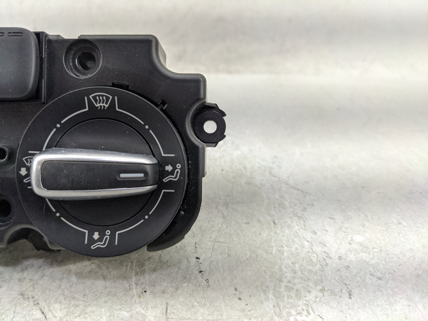 2012-2016 Volkswagen Beetle Climate Control Module Temperature AC/Heater Replacement Fits Fits 2012 2013 2014 2015 2016 OEM 