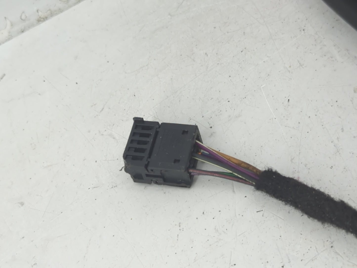 2012-2019 Volkswagen Beetle Driver Side View Mirror - Left Door Mirror OEM Used - Oemusedautoparts1.com