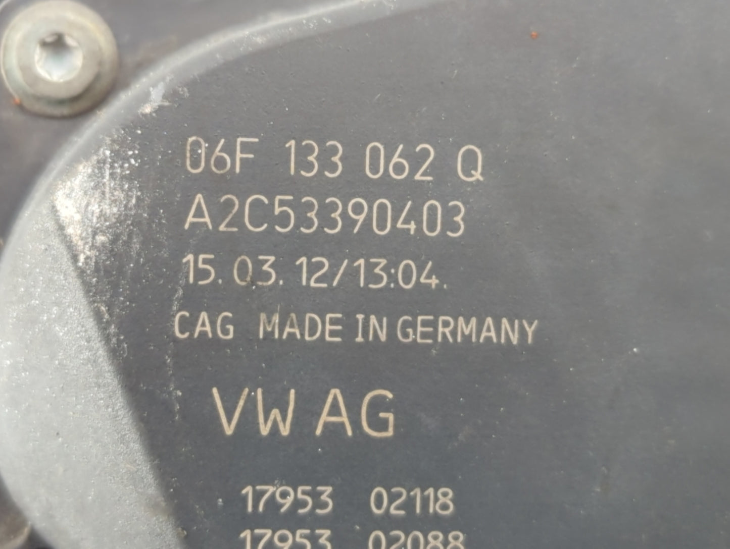 2012-2014 Volkswagen Beetle Throttle Body P/N:06F 133 062 Q Fits OEM Used Auto Parts - Oemusedautoparts1.com
