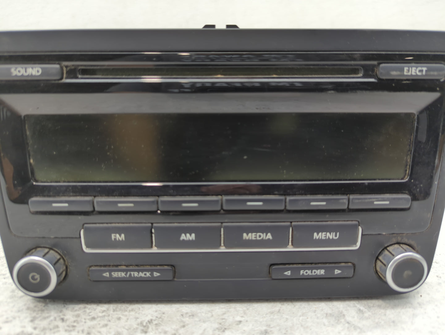 2012-2016 Volkswagen Beetle Am Fm Cd Player Radio Receiver - Oemusedautoparts1.com