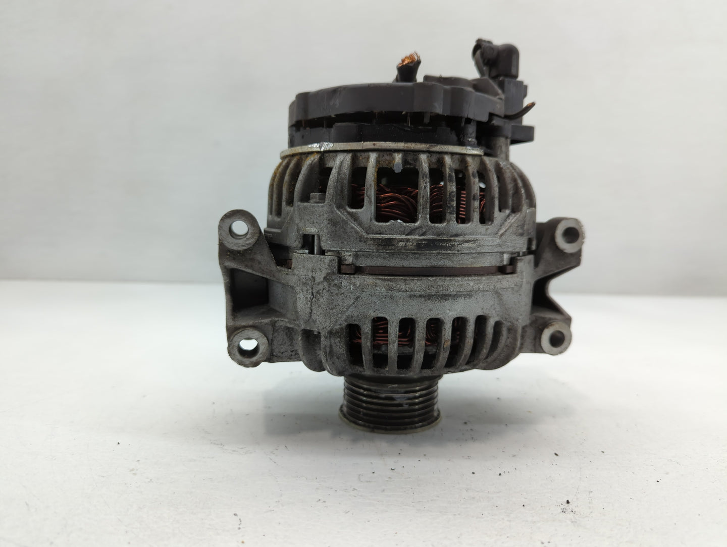 2012-2014 Volkswagen Beetle Alternator Replacement Generator Charging Assembly Engine OEM P/N:06B 903 016 AB Fits OEM Used A