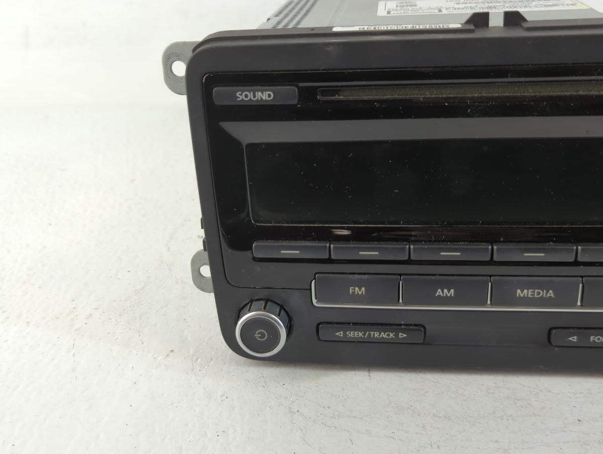 2012-2016 Volkswagen Beetle Am Fm Cd Player Radio Receiver 751423 - Oemusedautoparts1.com