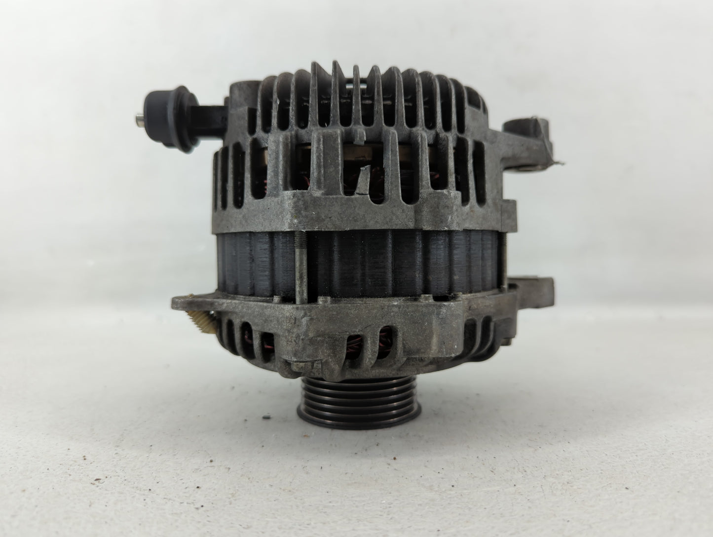 2012 Volkswagen Campmobile Alternator Replacement Generator Charging Assembly Engine OEM P/N:M574R150 8G1T-10300-AC Fits OEM