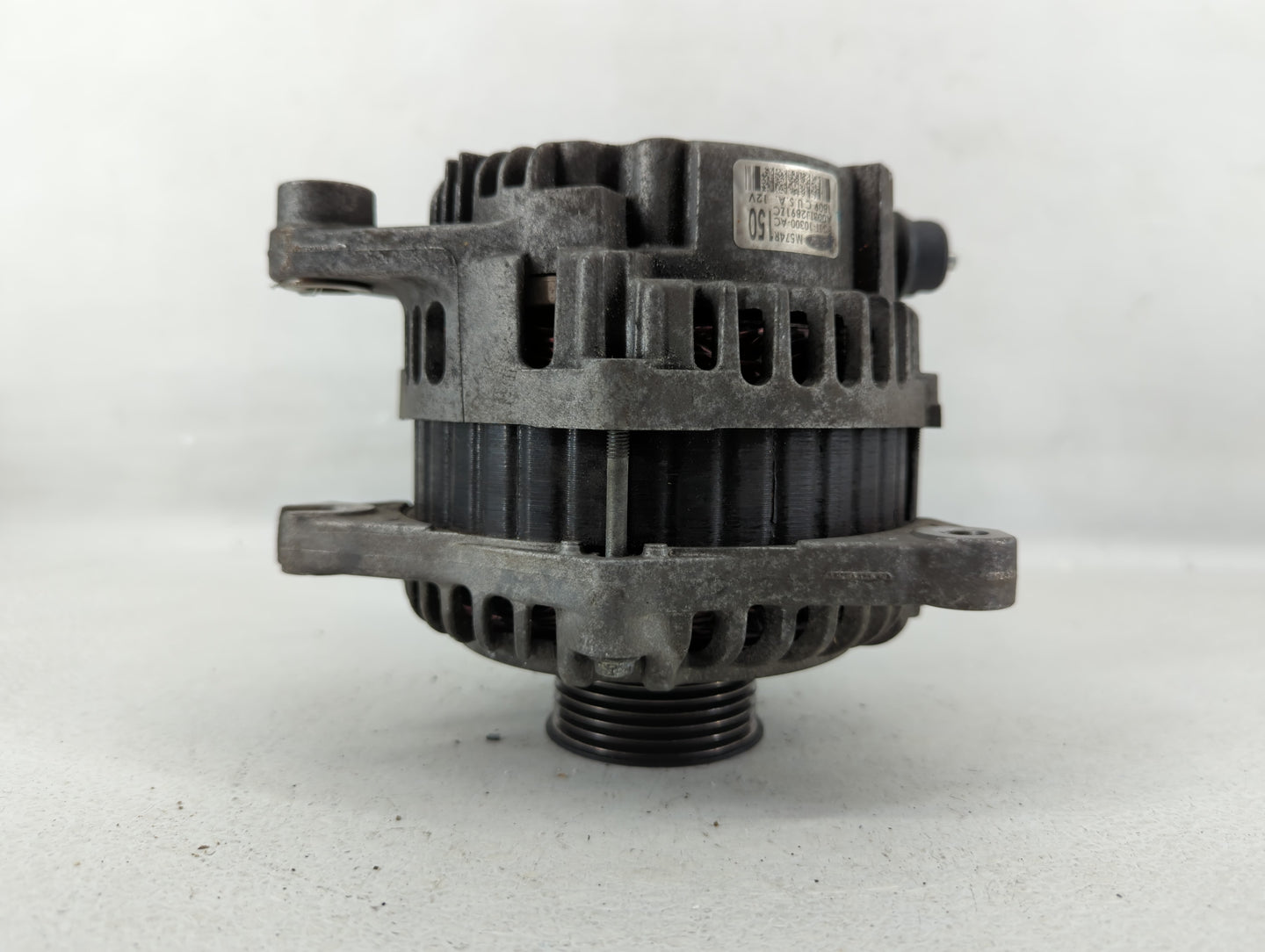 2012 Volkswagen Campmobile Alternator Replacement Generator Charging Assembly Engine OEM P/N:M574R150 8G1T-10300-AC Fits OEM