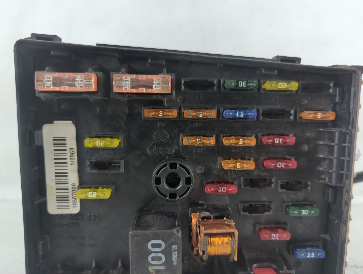 2009-2012 Volkswagen Cc Fusebox Fuse Box Panel Relay Module P/N:3C0 937 125 19507009 Fits Fits 2009 2010 2011 2012 OEM Used 