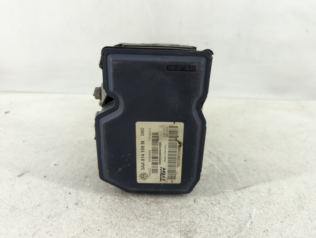2011-2012 Volkswagen Cc Anti-Lock Brake ABS Pump Module Actuator OEM P/N:3AA 614 109 M 3AA 614 109 AB Fits Fits 2011 2012 OE