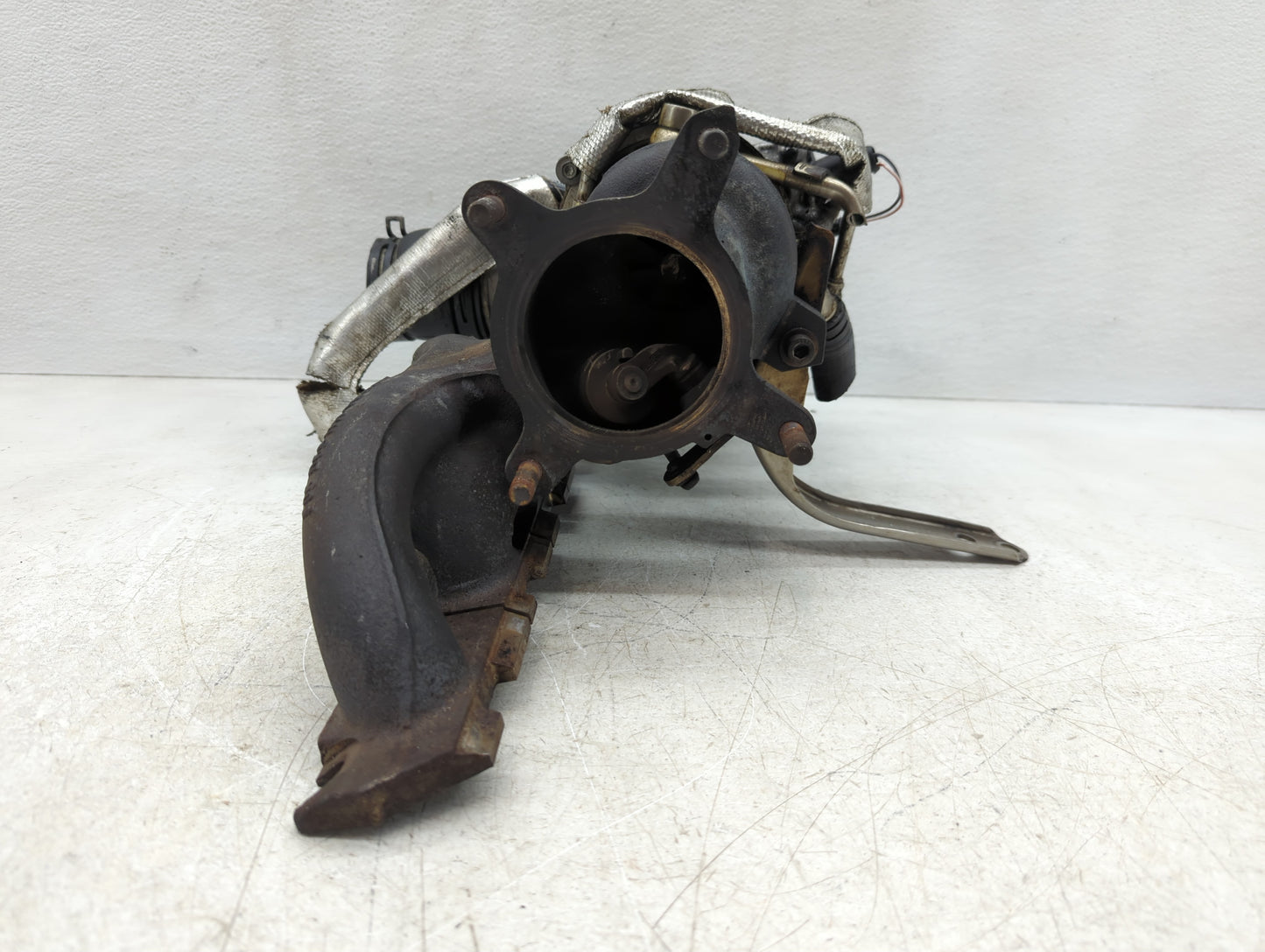2009-2012 Volkswagen Cc Turbocharger Exhaust Manifold With Turbo Charger - Oemusedautoparts1.com