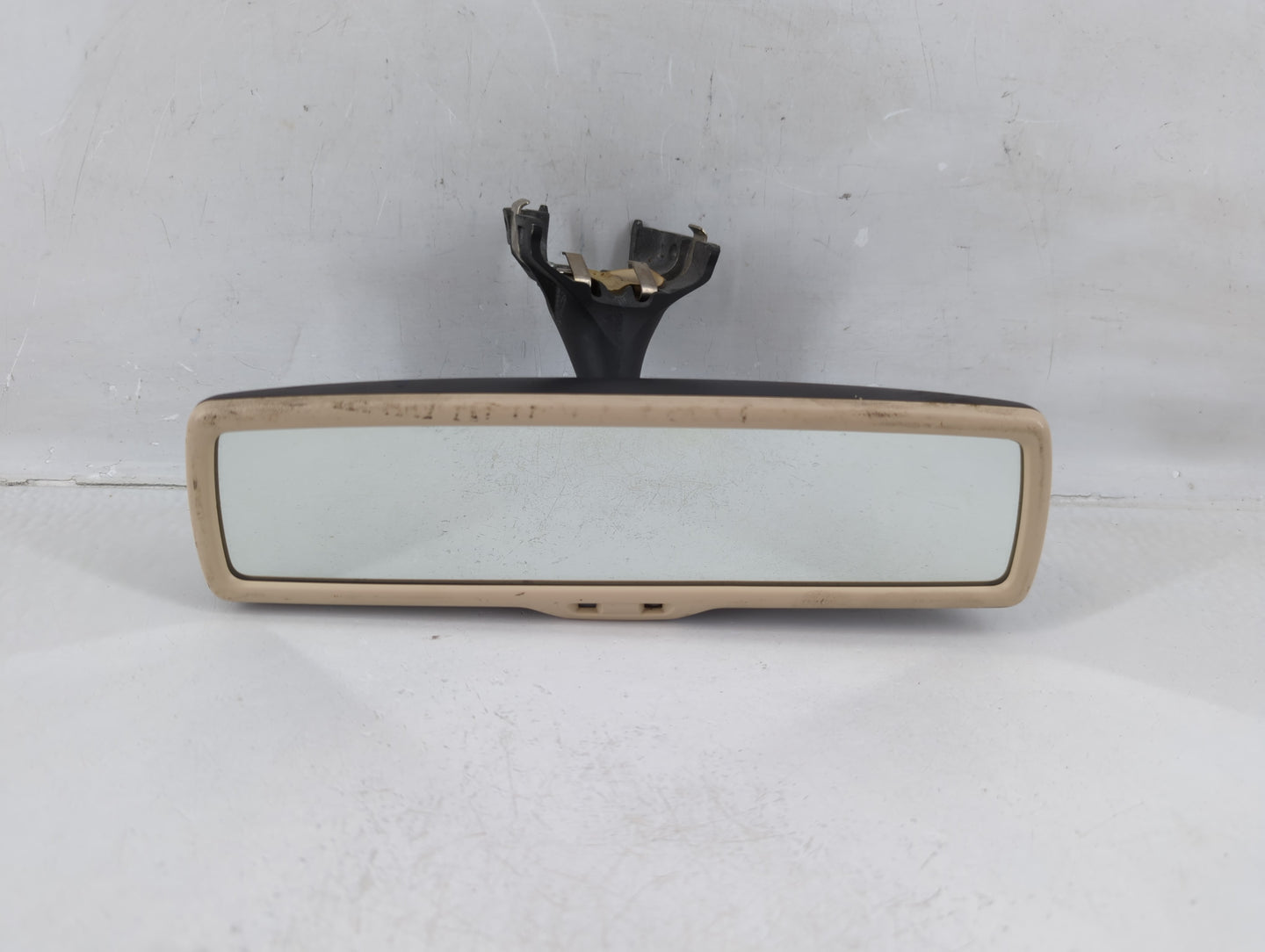 2009-2012 Volkswagen Cc Interior Rear View Mirror Replacement OEM P/N:E11026141 Fits OEM Used Auto Parts - Oemusedautoparts1