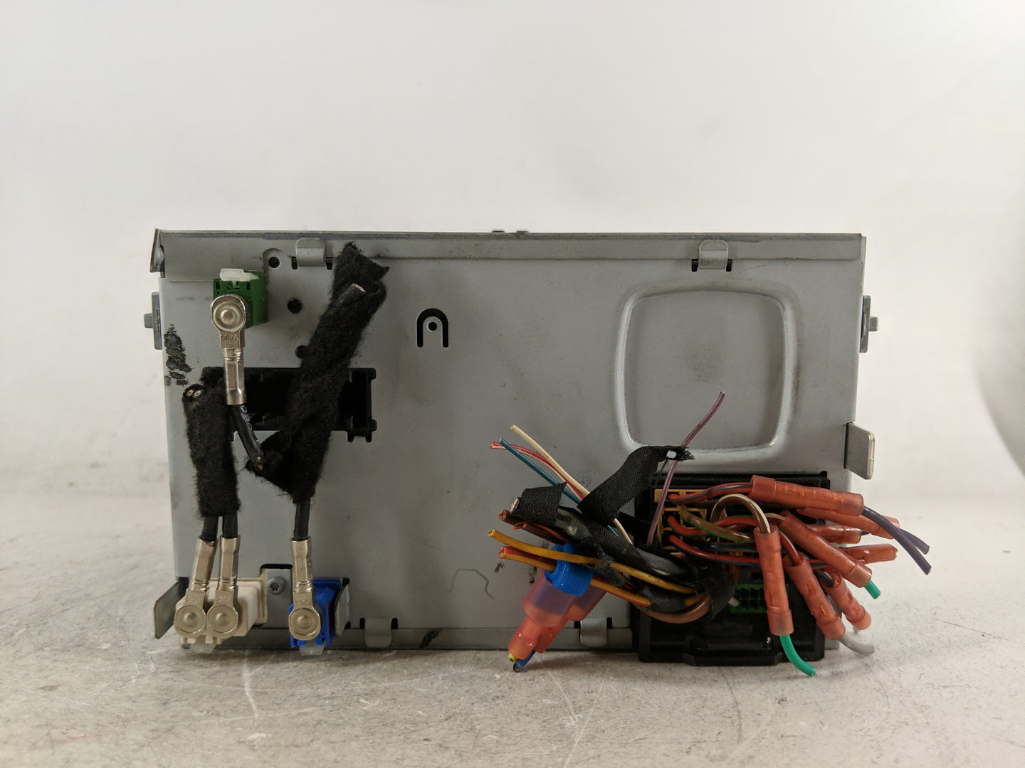 2012-2017 Volkswagen Cc Radio AM FM Cd Player Receiver Replacement P/N:0595-11-6815 Fits Fits 2012 2013 2014 2015 2016 2017 