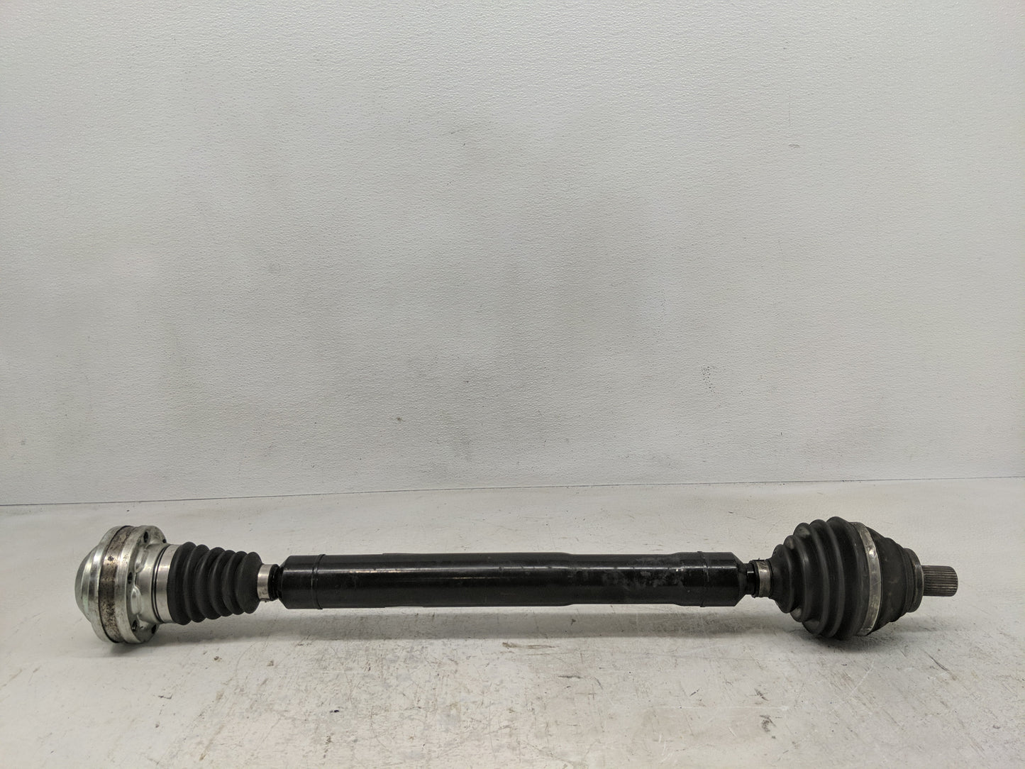 2009-2017 Volkswagen Cc Axle Shaft Front Driver Cv C/v 1233350 - Oemusedautoparts1.com