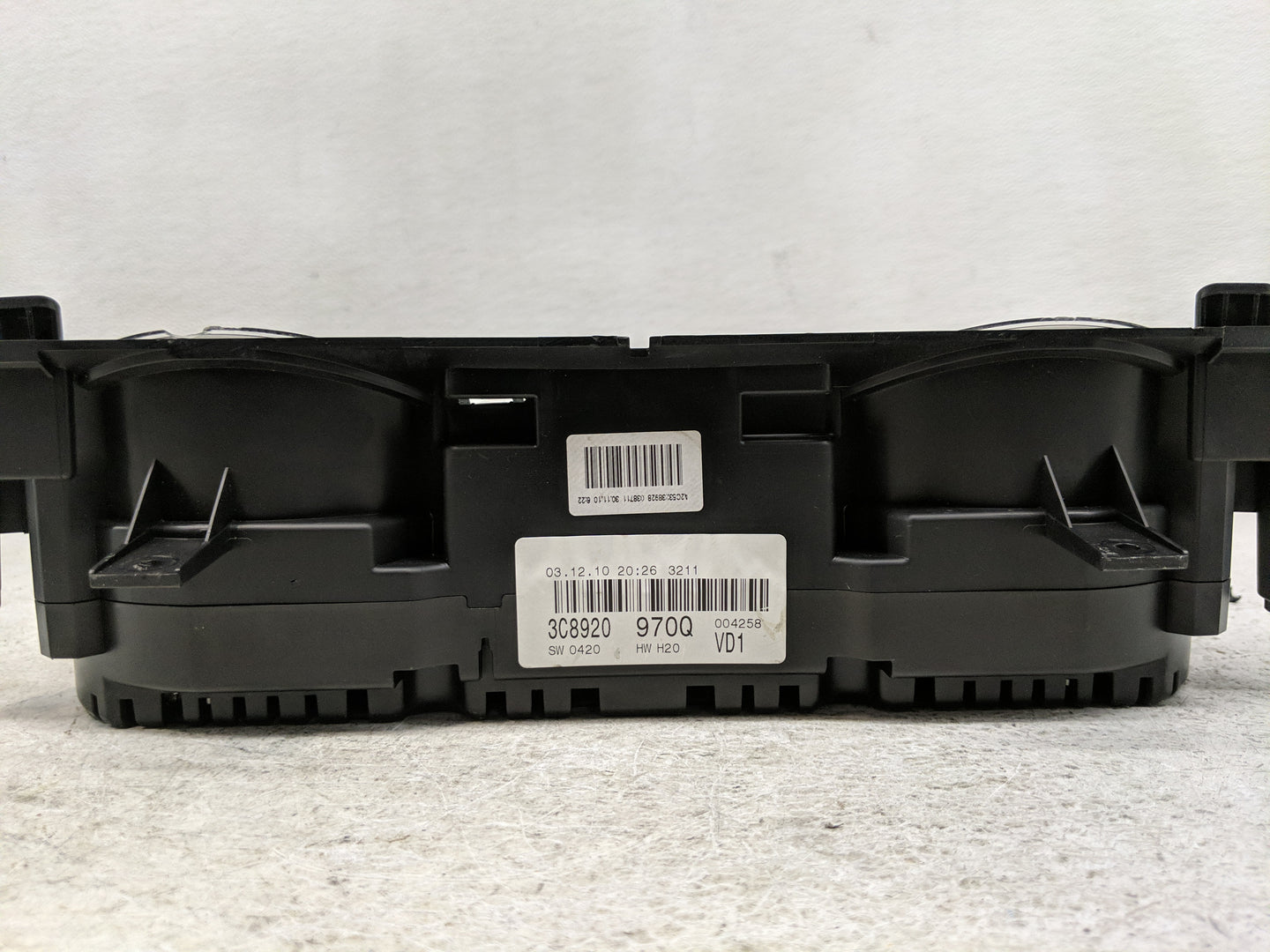 2012 Volkswagen Cc Instrument Cluster Speedometer Gauges P/N:3C8920 970Q Fits OEM Used Auto Parts - Oemusedautoparts1.com