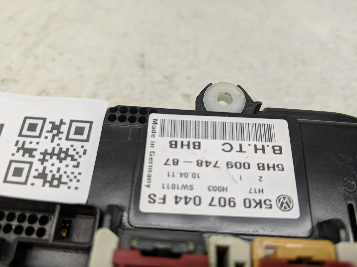 2011-2012 Volkswagen Cc Climate Control Module Temperature AC/Heater Replacement P/N:5K0 907 044 FS Fits Fits 2009 2010 2011