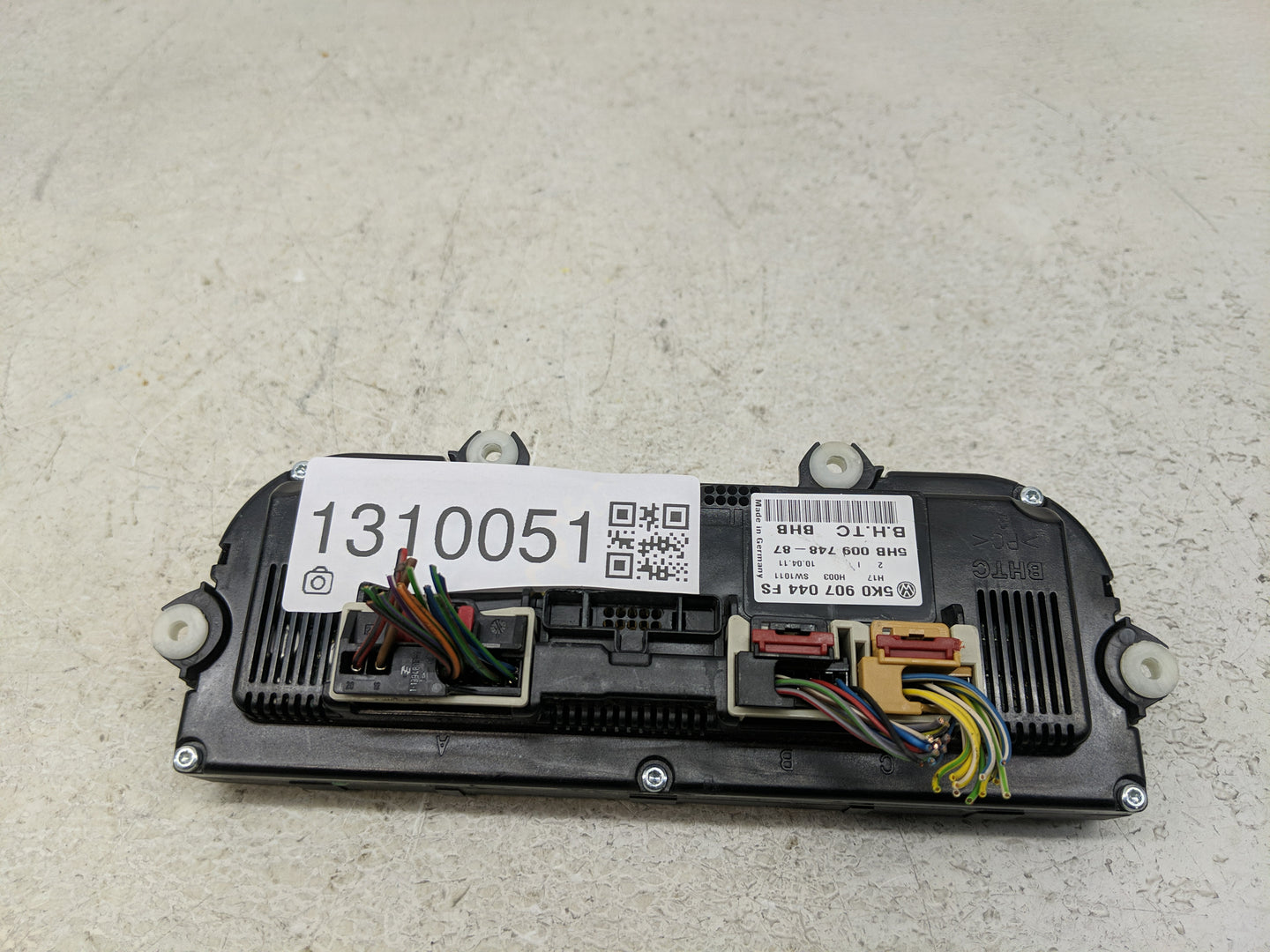 2011-2012 Volkswagen Cc Climate Control Module Temperature AC/Heater Replacement P/N:5K0 907 044 FS Fits Fits 2009 2010 2011