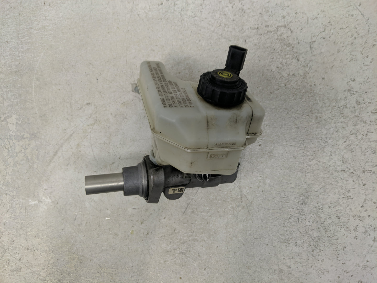 2009-2017 Volkswagen Cc Brake Master Cylinder - Oemusedautoparts1.com