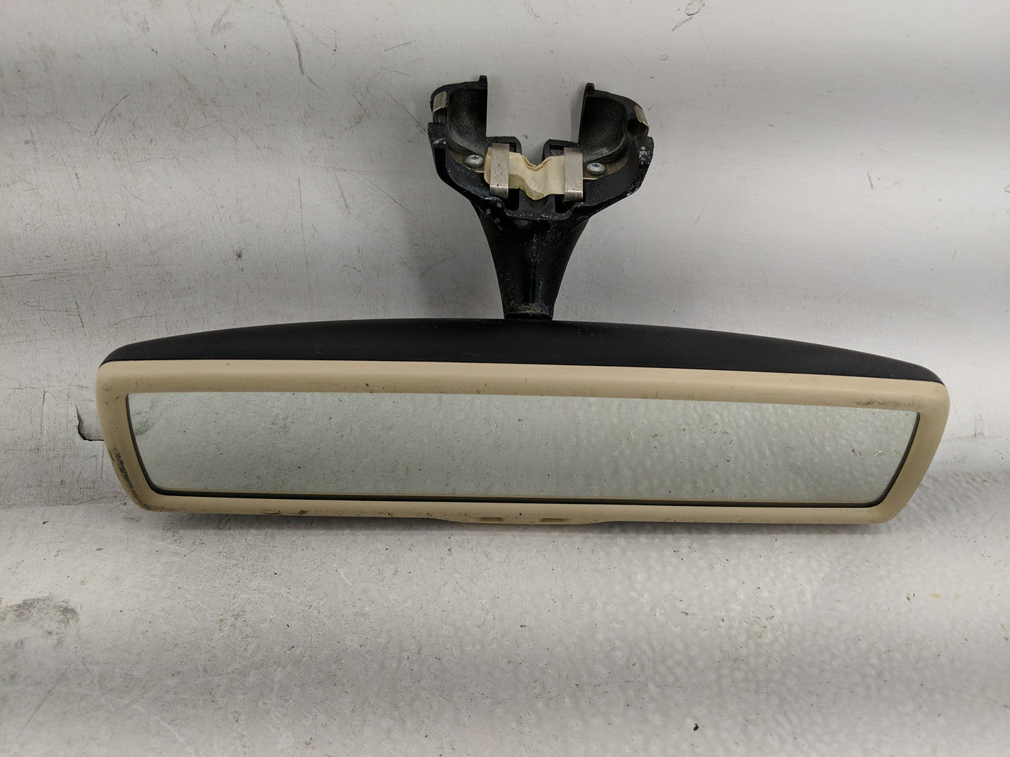 2009-2012 Volkswagen Cc Interior Rear View Mirror Replacement OEM P/N:E11026141 Fits OEM Used Auto Parts - Oemusedautoparts1