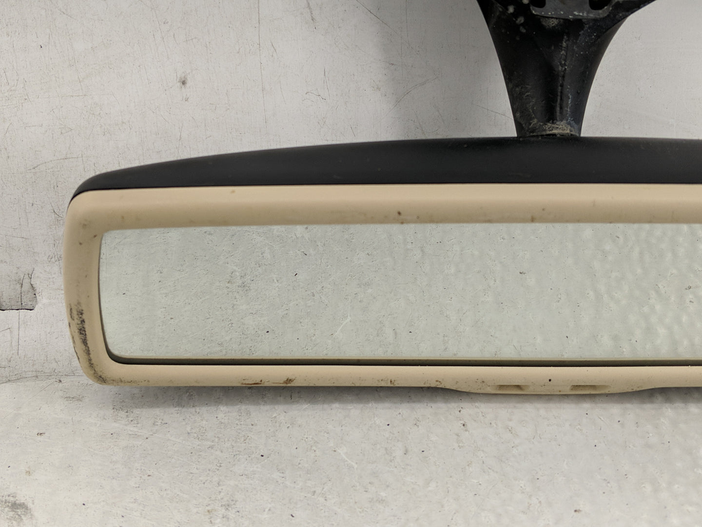 2009-2012 Volkswagen Cc Interior Rear View Mirror Replacement OEM P/N:E11026141 Fits OEM Used Auto Parts - Oemusedautoparts1