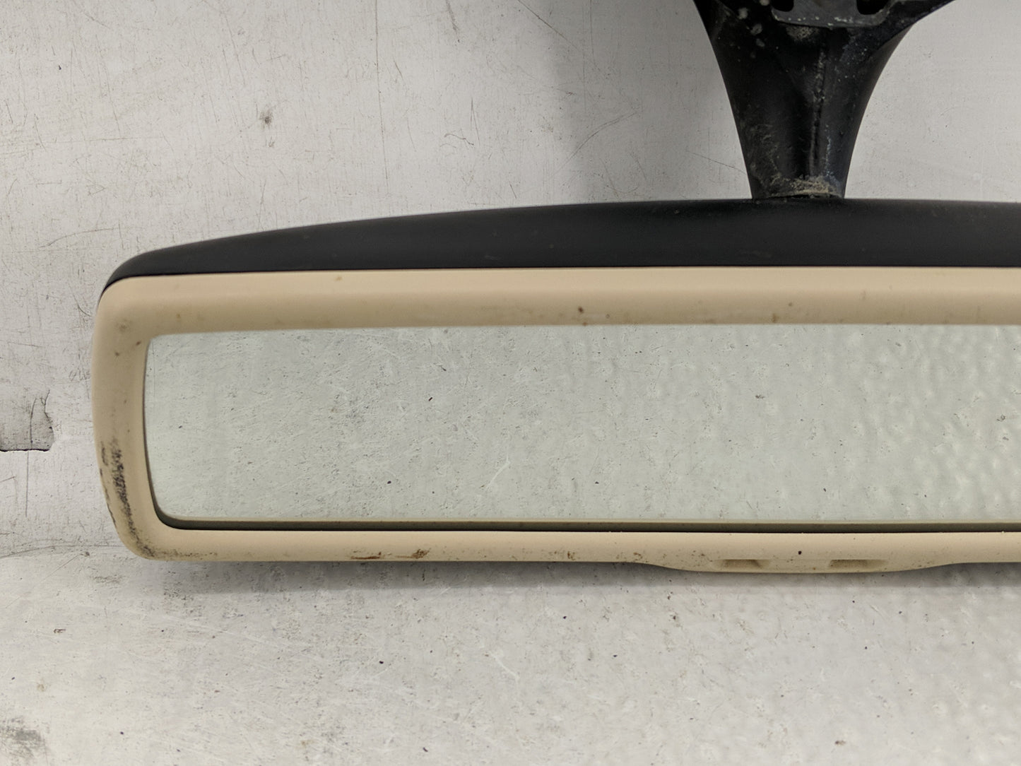 2009-2012 Volkswagen Cc Interior Rear View Mirror Replacement OEM P/N:E11026141 Fits OEM Used Auto Parts - Oemusedautoparts1