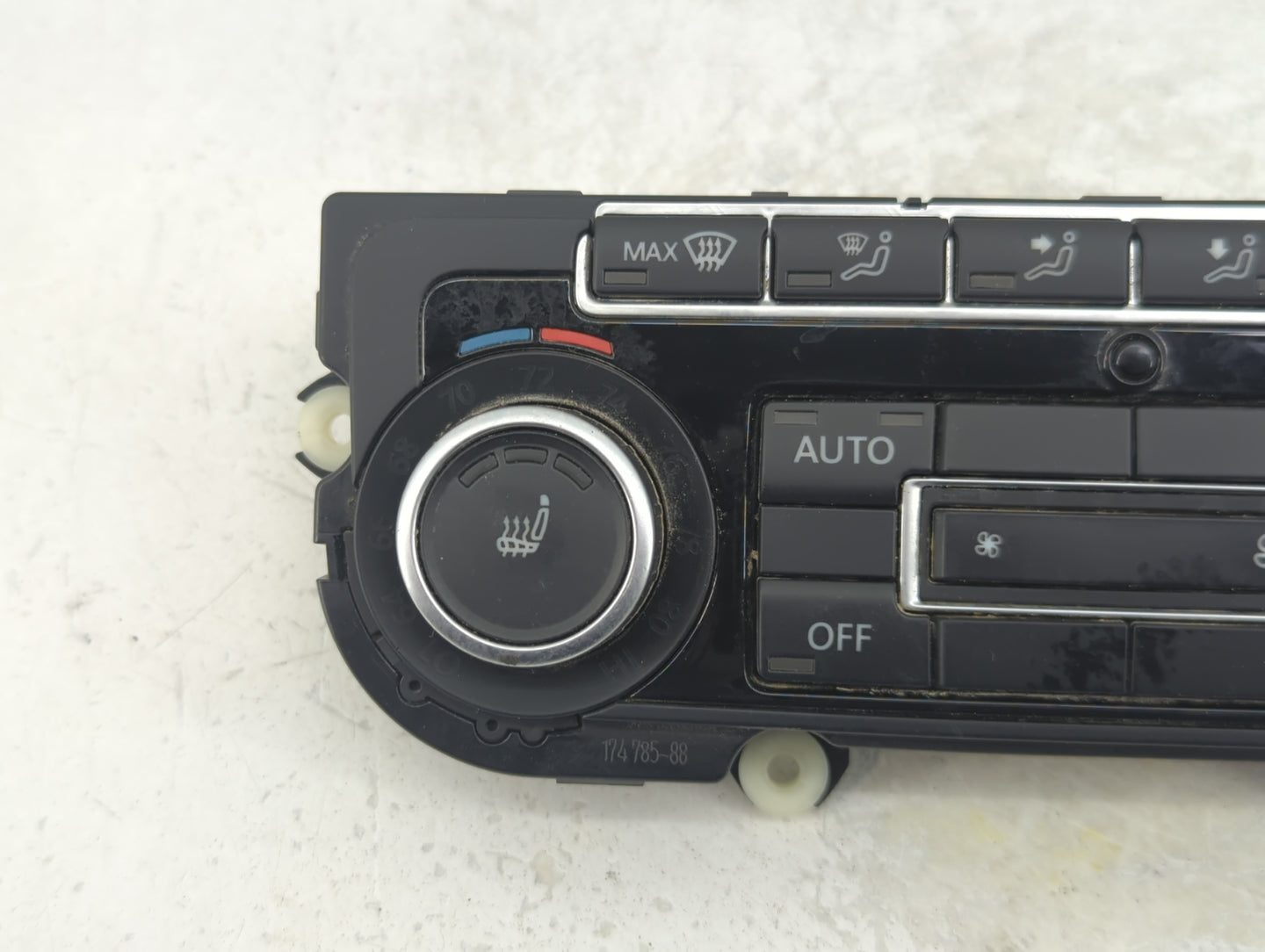 2011-2012 Volkswagen Cc Climate Control Module Temperature AC/Heater Replacement P/N:5K0 907 044 FE Fits Fits 2009 2010 2011