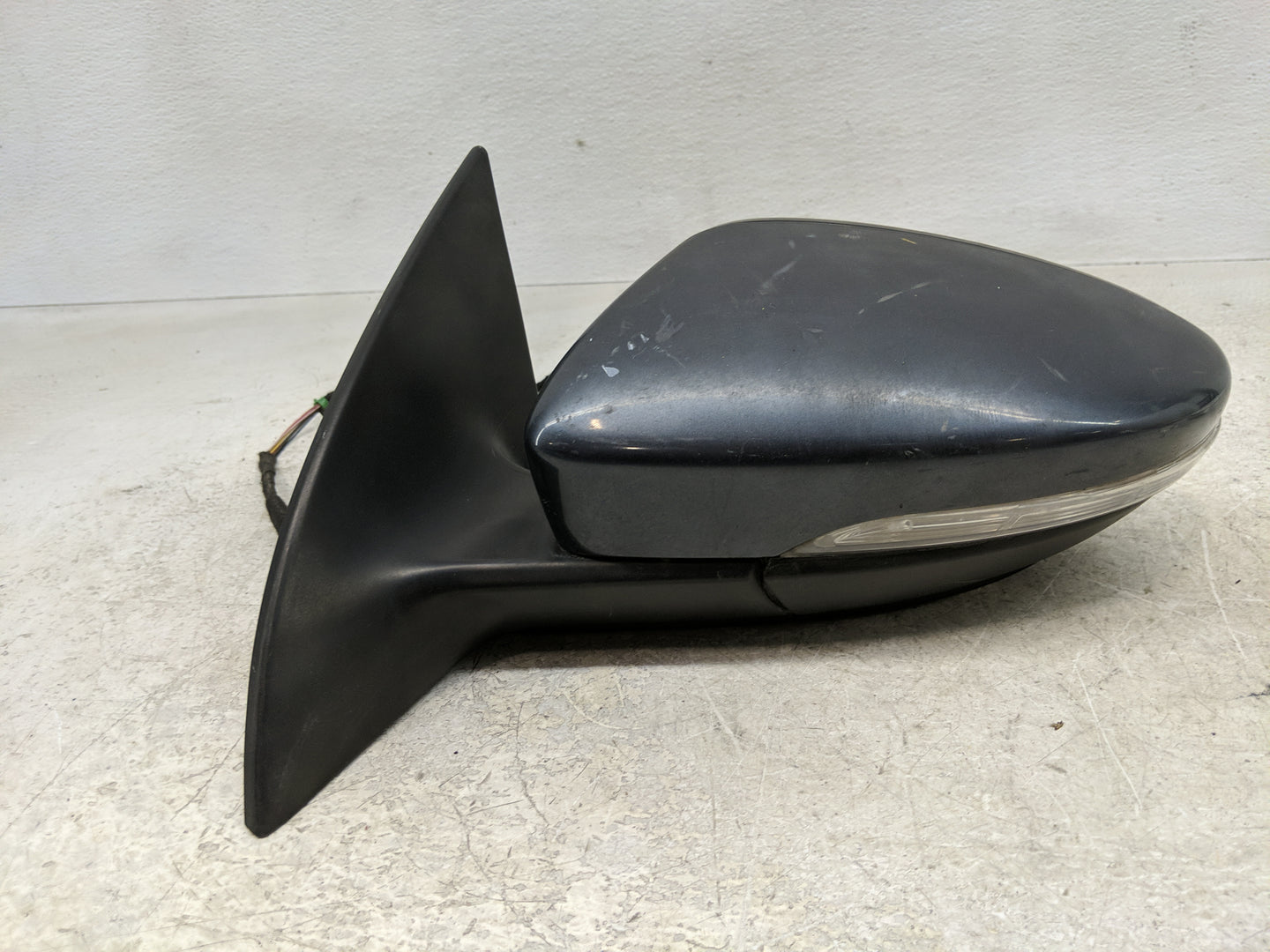 2009-2012 Volkswagen Cc Driver Side View Mirror - Left Door Mirror OEM Used - Oemusedautoparts1.com