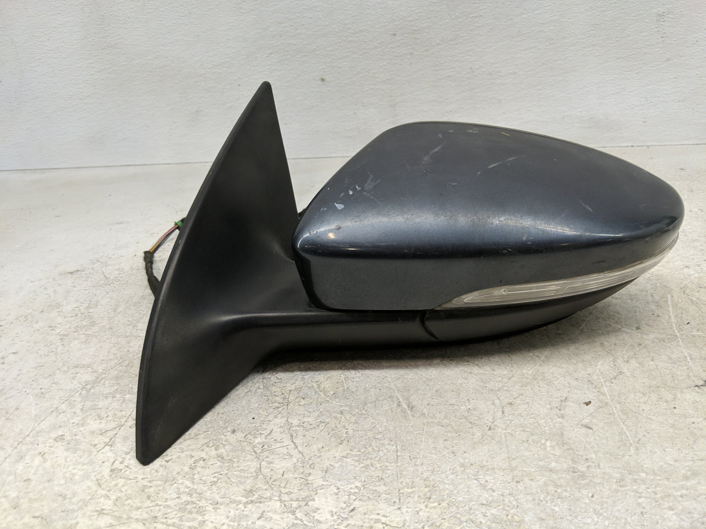 2009-2012 Volkswagen Cc Driver Side View Mirror - Left Door Mirror OEM Used - Oemusedautoparts1.com