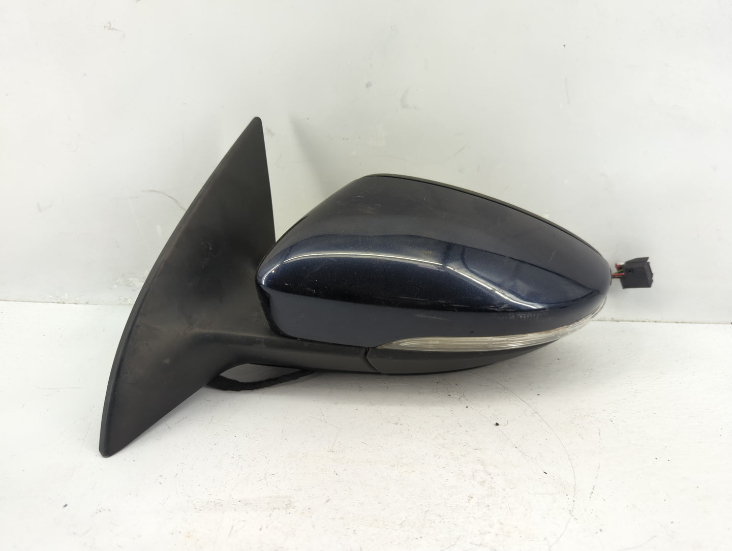 2009-2012 Volkswagen Cc Driver Side View Mirror - Left Door Mirror OEM Used - Oemusedautoparts1.com
