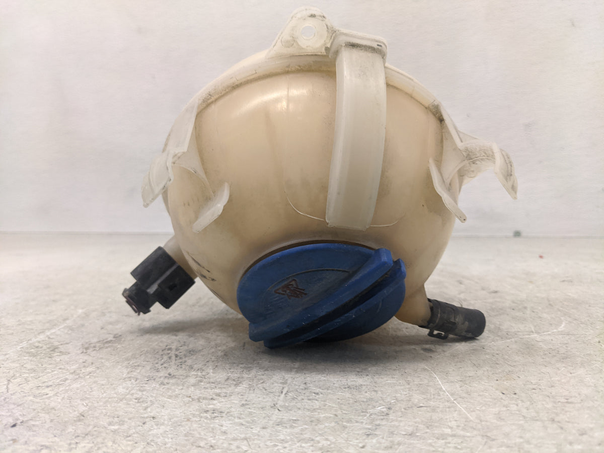 2009-2017 Volkswagen Cc Radiator Coolant Overflow Expansion Tank Bottle 1367041 - Oemusedautoparts1.com