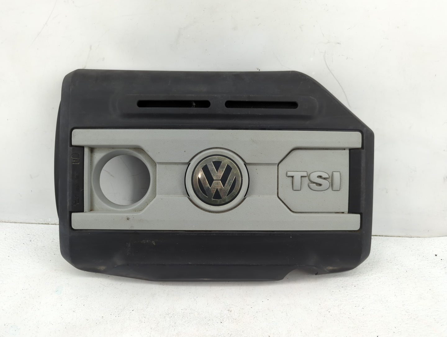 2012 Volkswagen Cc Engine Cover - Oemusedautoparts1.com