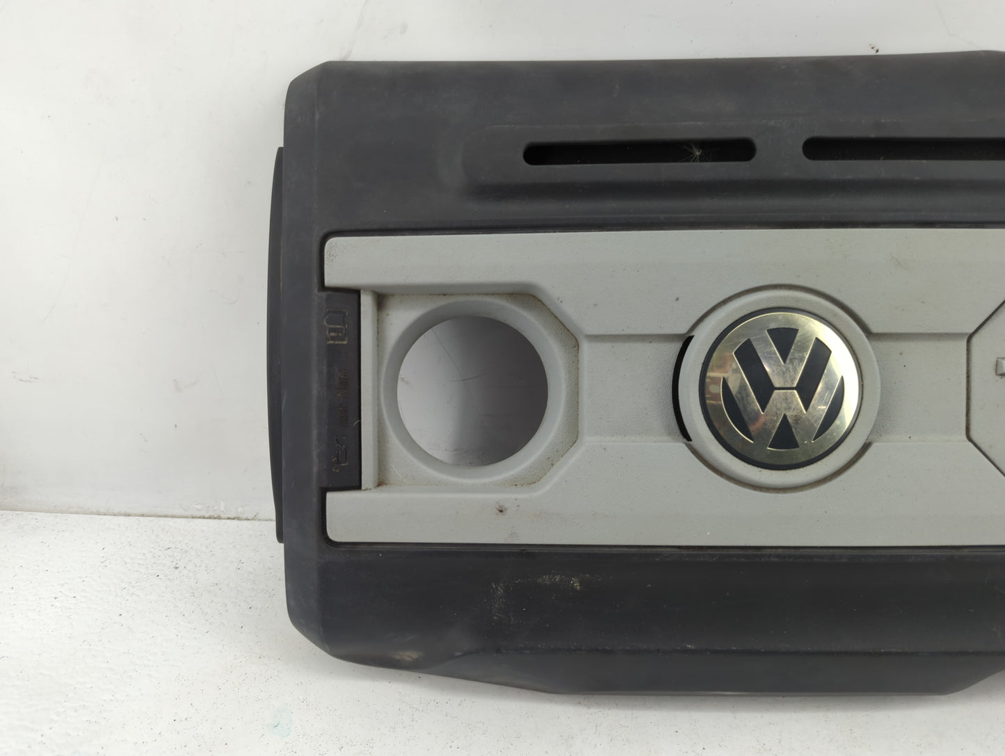 2012 Volkswagen Cc Engine Cover - Oemusedautoparts1.com