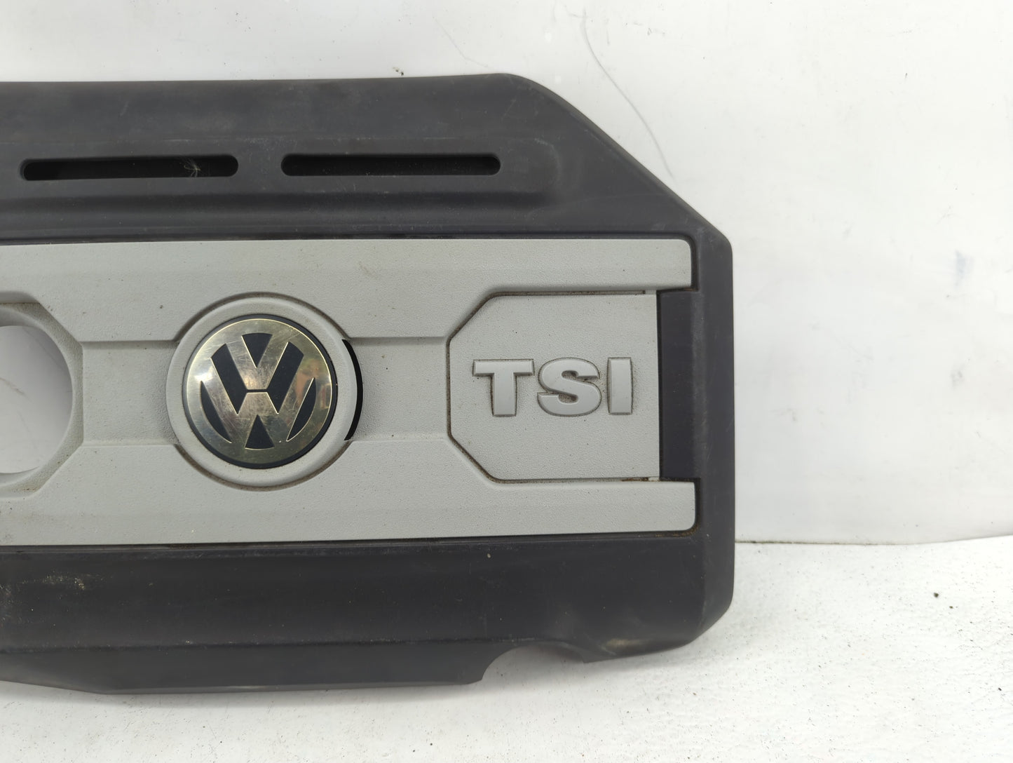 2012 Volkswagen Cc Engine Cover - Oemusedautoparts1.com