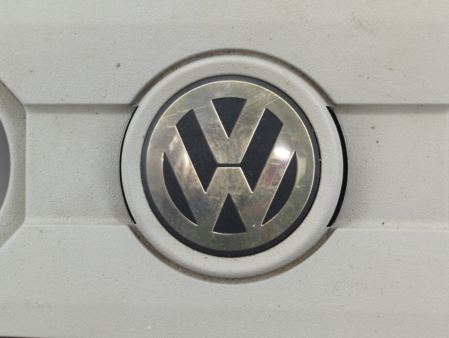 2012 Volkswagen Cc Engine Cover - Oemusedautoparts1.com