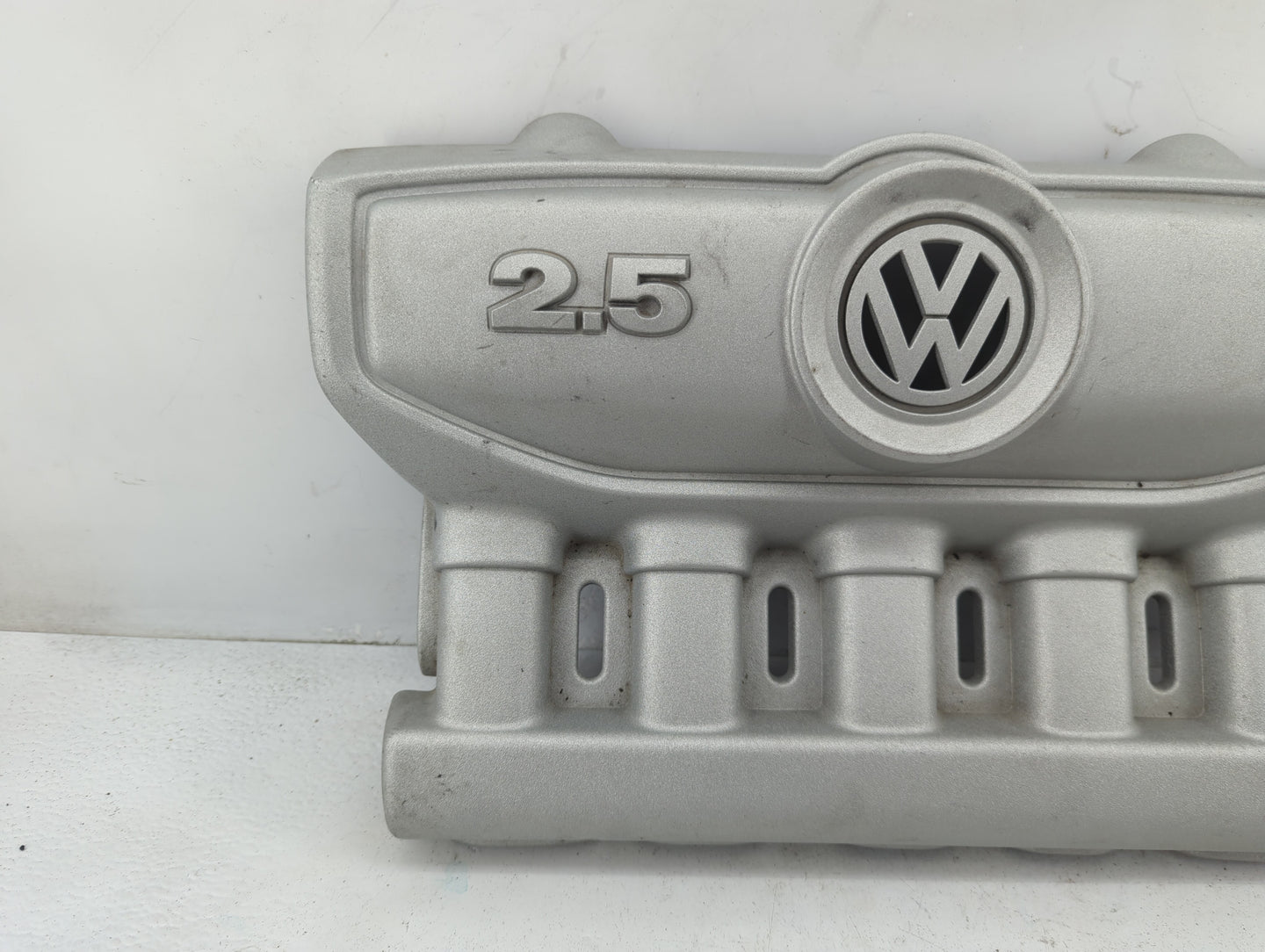2012 Volkswagen Cc Engine Cover - Oemusedautoparts1.com