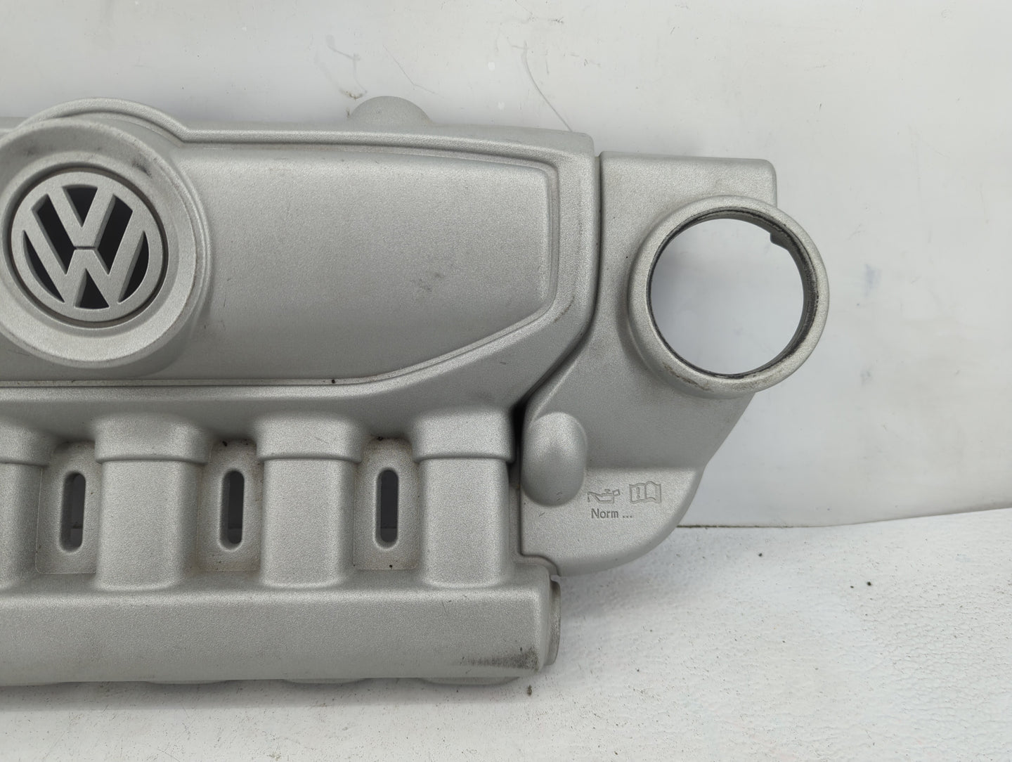 2012 Volkswagen Cc Engine Cover - Oemusedautoparts1.com