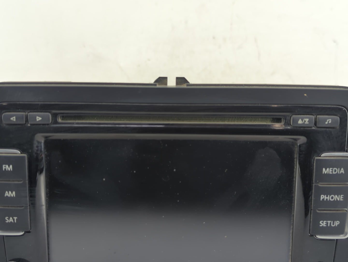 2012-2013 Volkswagen Cc Radio AM FM Cd Player Receiver Replacement P/N:1K0035180AE Fits Fits 2012 2013 2014 2015 OEM Used Au