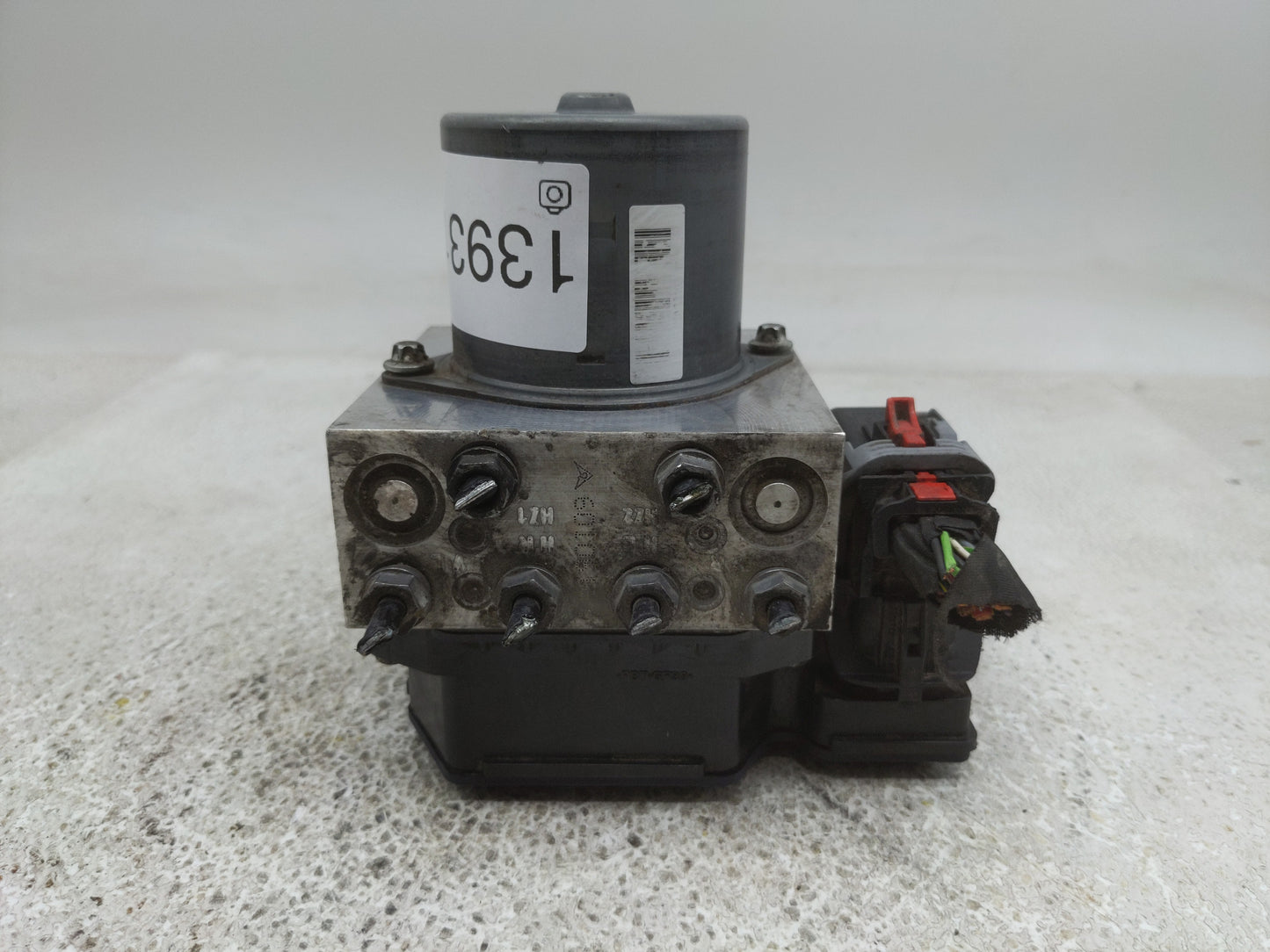 2011-2012 Volkswagen Cc ABS Pump Control Module Replacement P/N:3AA 614 109 M Fits Fits 2011 2012 OEM Used Auto Parts - Oemu