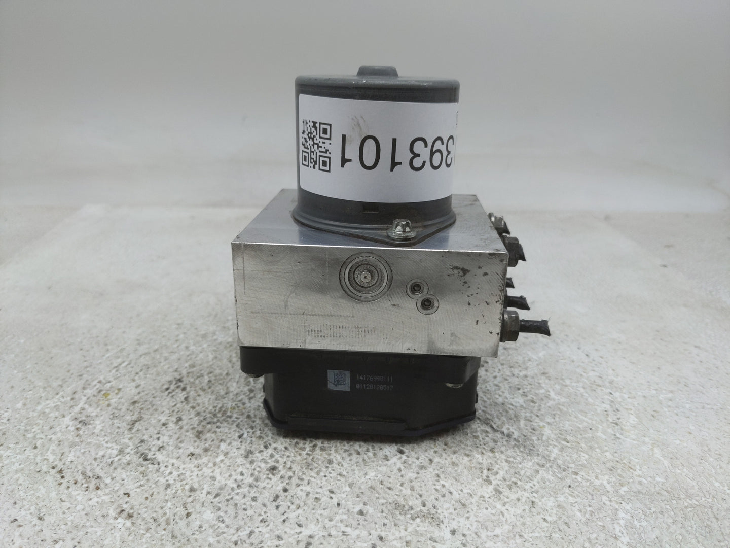2011-2012 Volkswagen Cc ABS Pump Control Module Replacement P/N:3AA 614 109 M Fits Fits 2011 2012 OEM Used Auto Parts - Oemu