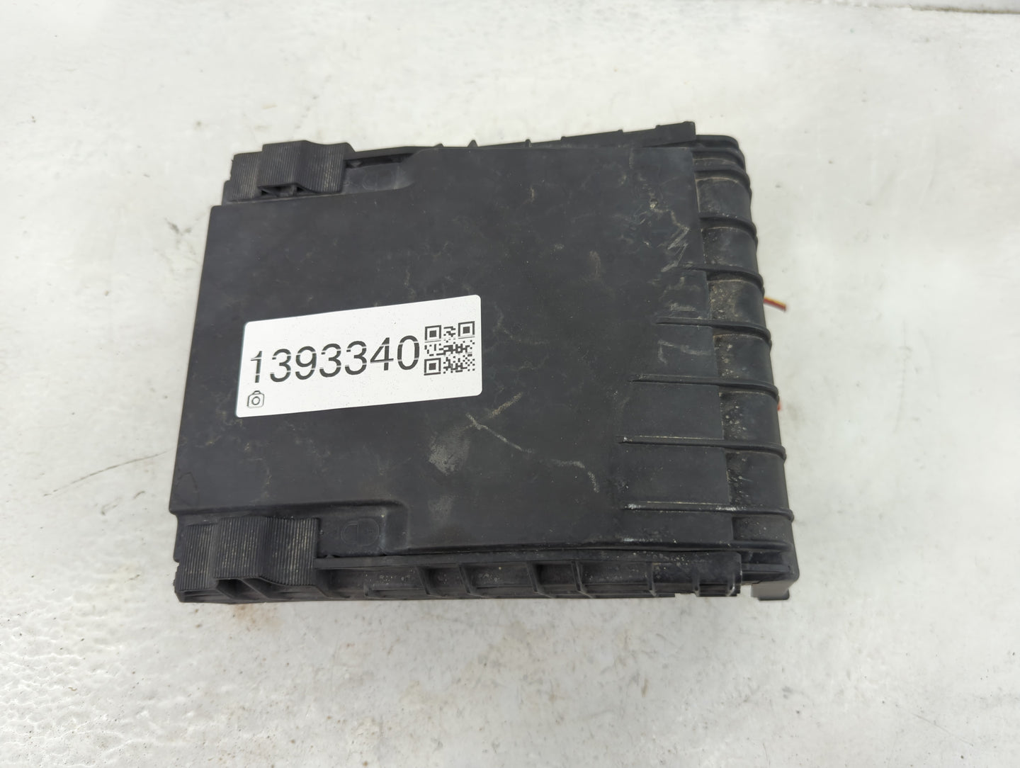 2009-2012 Volkswagen Cc Fusebox Fuse Box Panel Relay Module P/N:1K0 937 132 G 1K0 937 132 F Fits Fits 2009 2010 2011 2012 OE