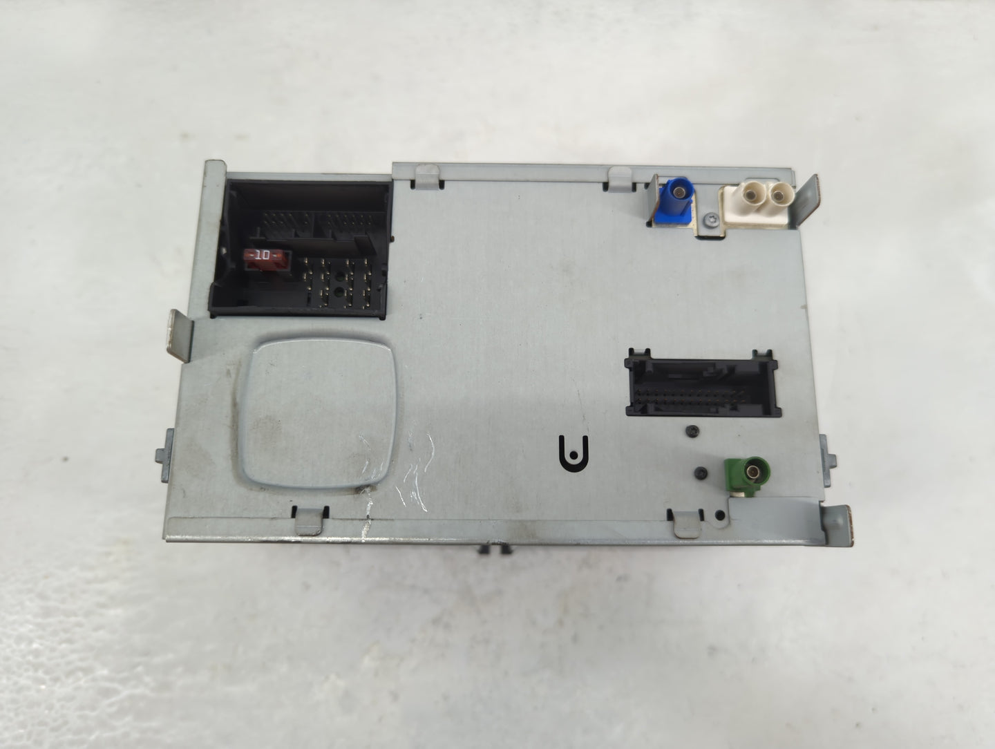 2012-2017 Volkswagen Cc Radio AM FM Cd Player Receiver Replacement P/N:10K035274 Fits Fits 2012 2013 2014 2015 2016 2017 OEM