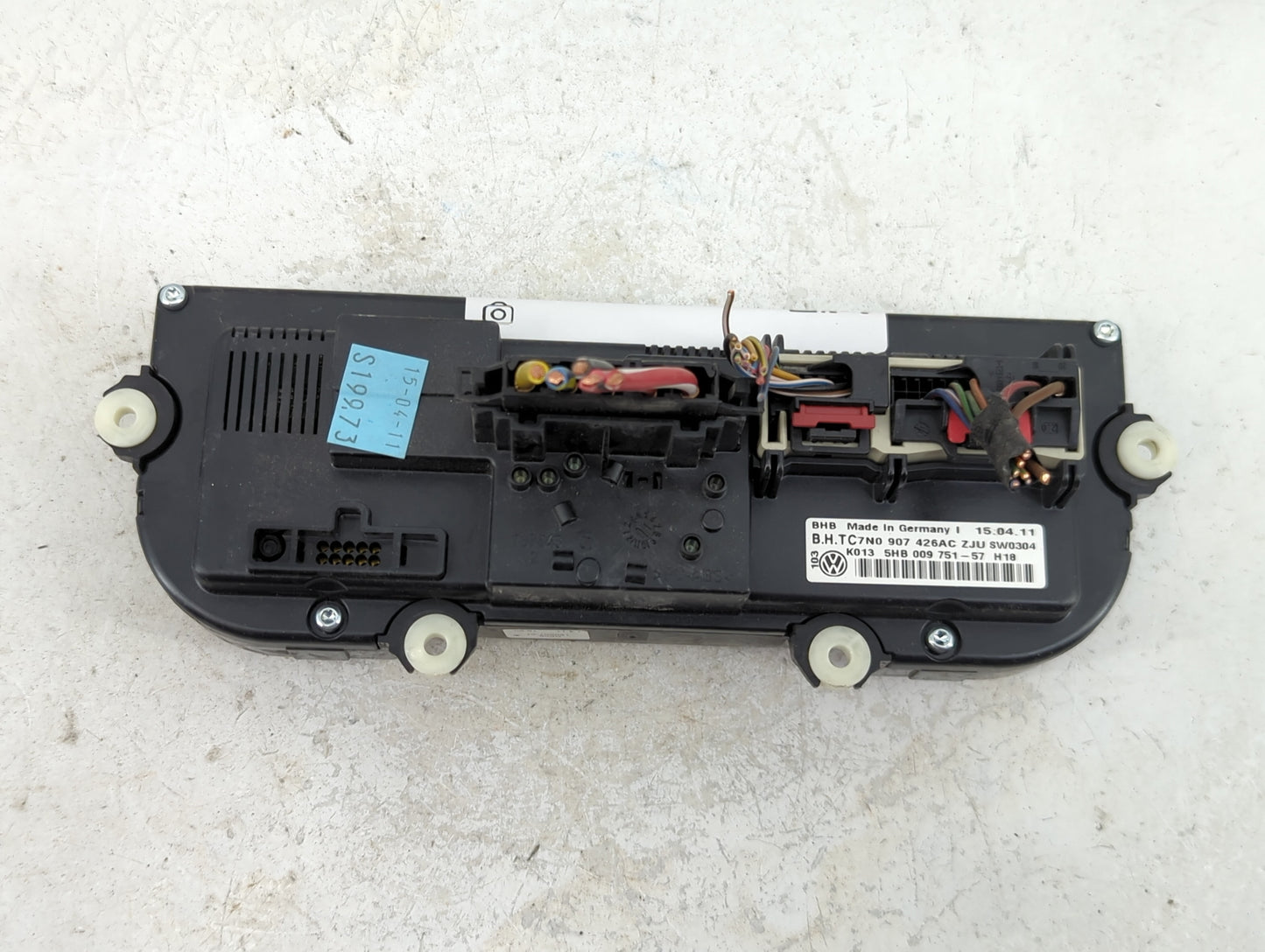 2011-2012 Volkswagen Cc Climate Control Module Temperature AC/Heater Replacement P/N:907 426AC ZJU Fits Fits 2011 2012 2013 