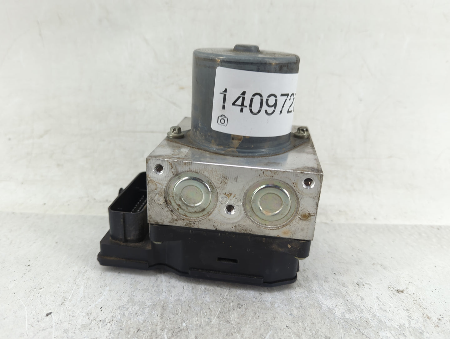 2011-2012 Volkswagen Cc ABS Pump Control Module Replacement P/N:3AA614109M Fits Fits 2011 2012 OEM Used Auto Parts - Oemused