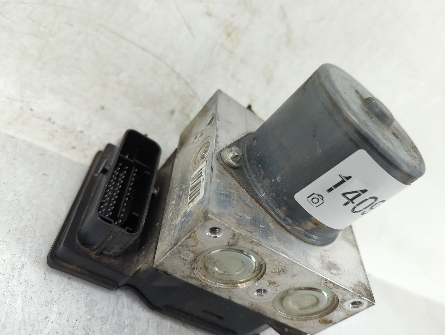 2011-2012 Volkswagen Cc ABS Pump Control Module Replacement P/N:3AA614109M Fits Fits 2011 2012 OEM Used Auto Parts - Oemused