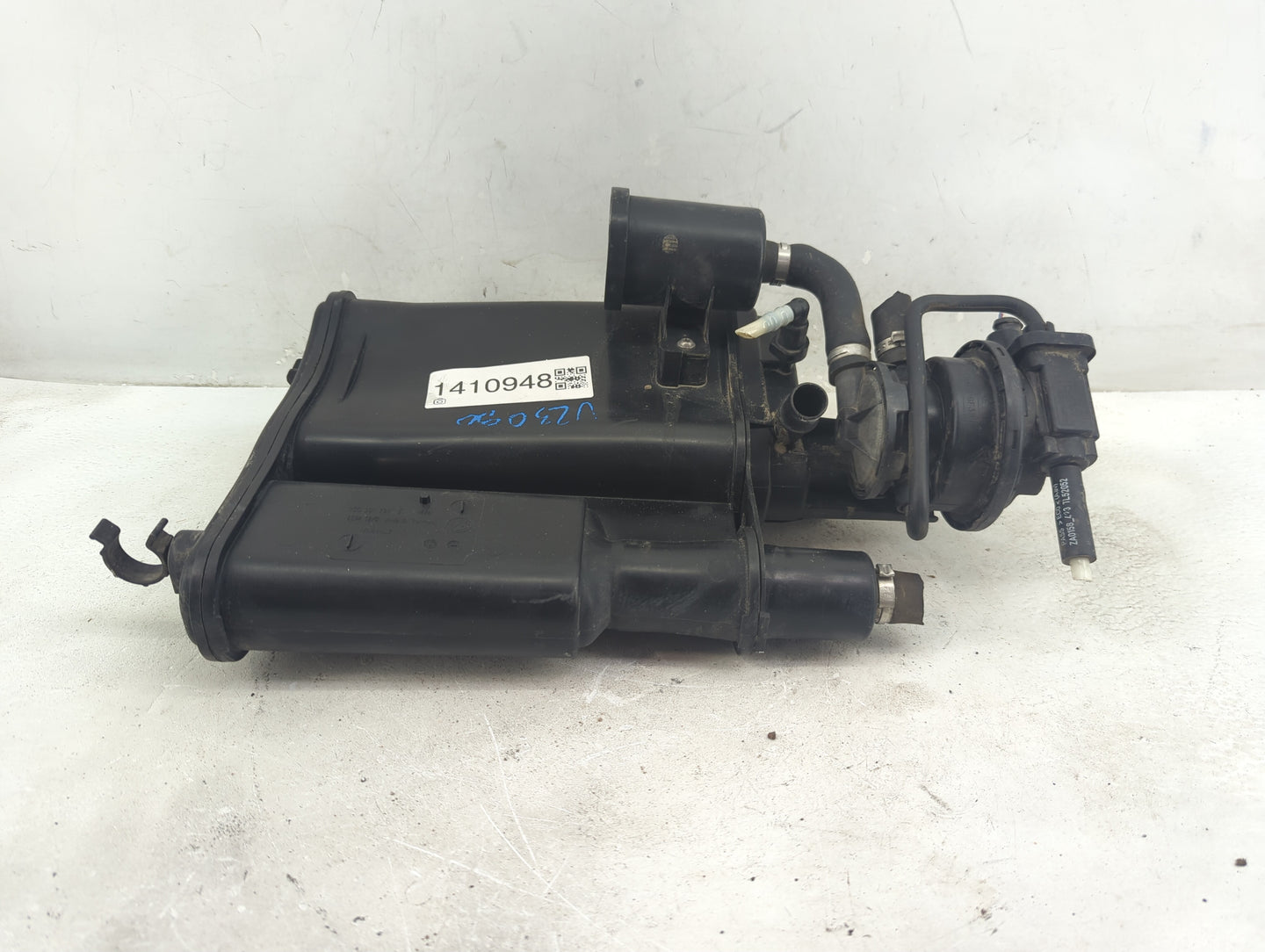 2012 Volkswagen Cc Fuel Vapor Charcoal Canister - Oemusedautoparts1.com