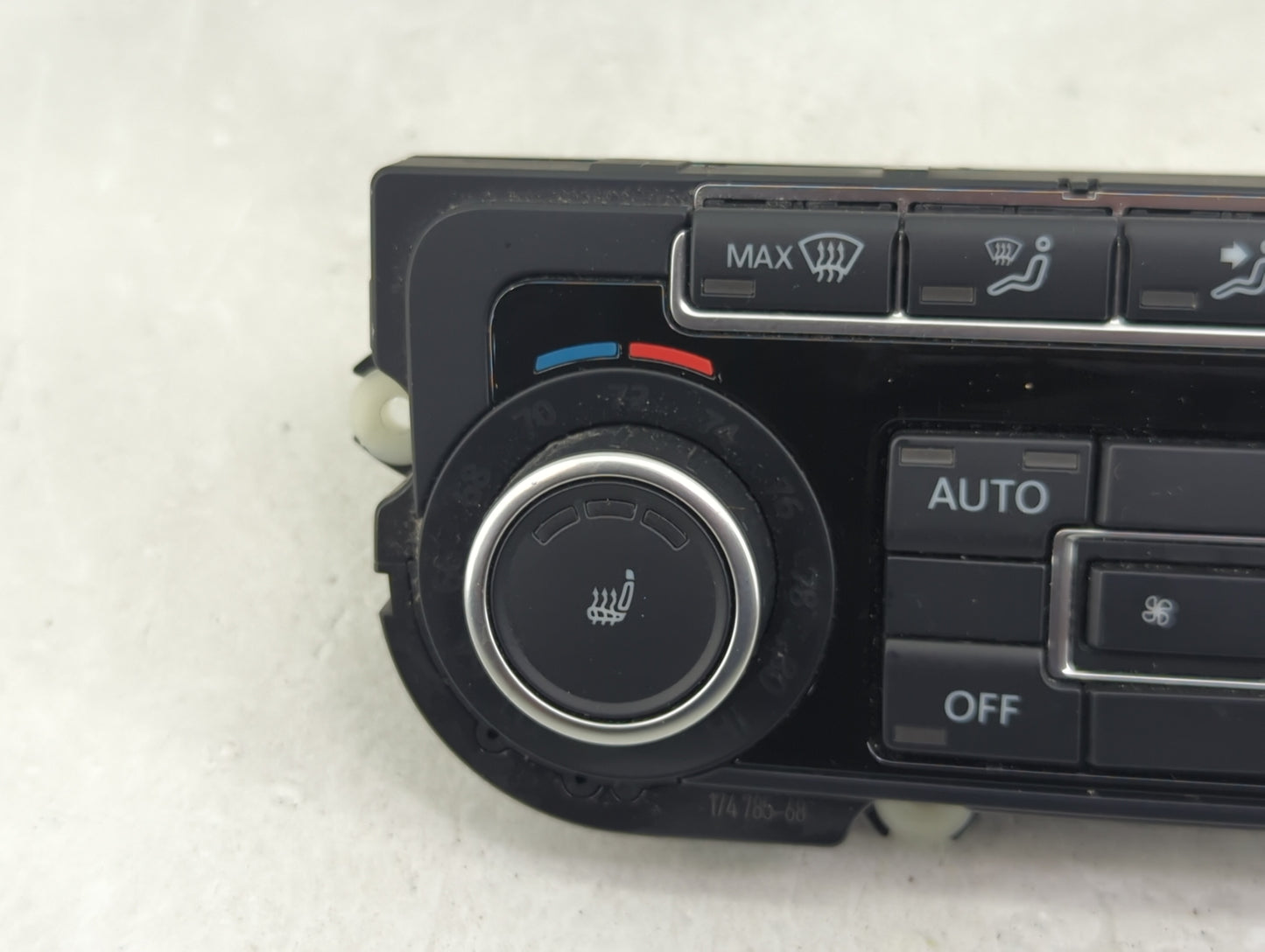 2011-2012 Volkswagen Cc Climate Control Module Temperature AC/Heater Replacement P/N:5K0 907 044 FS 5K0 907 044 FE Fits OEM 