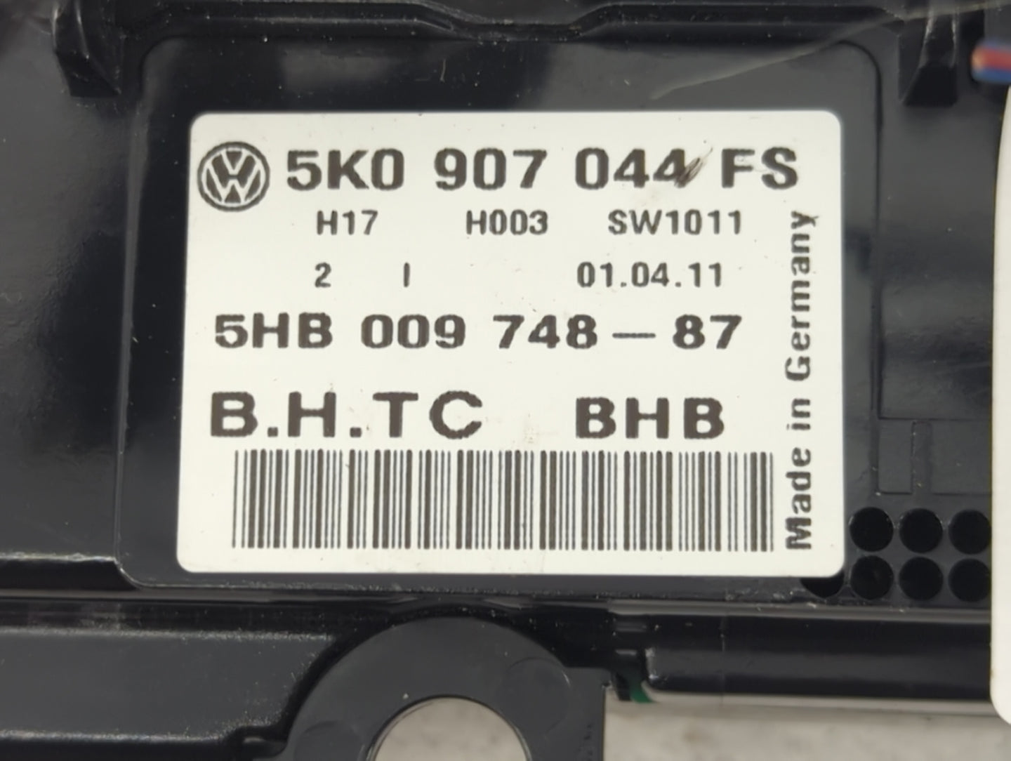 2011-2012 Volkswagen Cc Climate Control Module Temperature AC/Heater Replacement P/N:5K0 907 044 FS 5K0 907 044 FE Fits OEM 