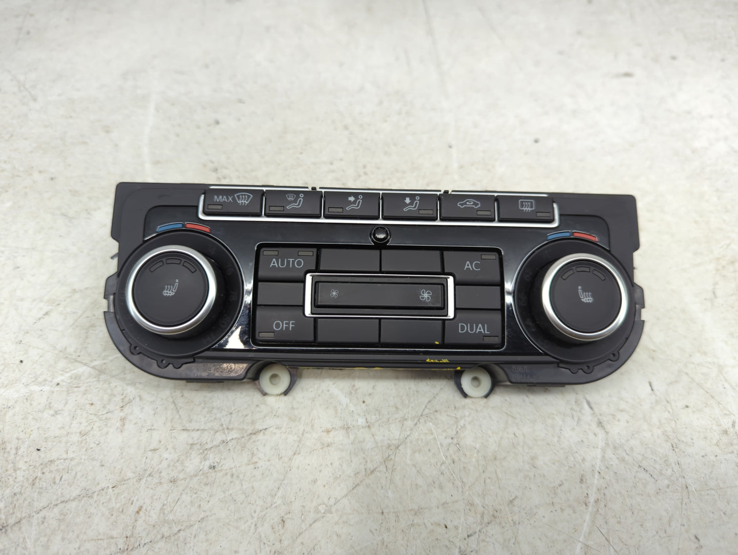 2011-2012 Volkswagen Cc Climate Control Module Temperature AC/Heater Replacement P/N:5K0 907 044 FE Fits Fits 2009 2010 2011